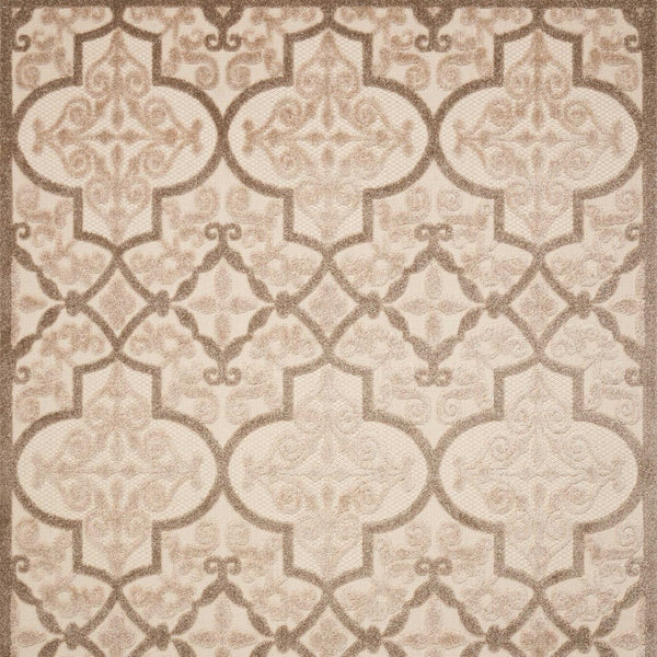 Homeroots 4' Cream Moroccan Area Rug - Stylish Indoor Outdoor Design For Living Spaces, Patios, And More! 4' X 6' Polypropylene 384767