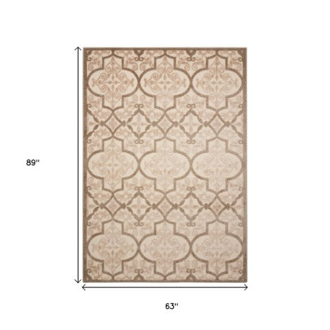 Homeroots 4' Cream Moroccan Area Rug - Stylish Indoor Outdoor Design For Living Spaces, Patios, And More! 5' X 8' Polypropylene 384769