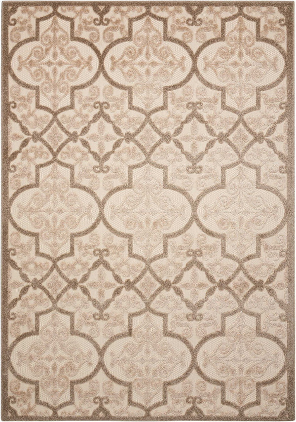 Homeroots 4' Cream Moroccan Area Rug - Stylish Indoor Outdoor Design For Living Spaces, Patios, And More! 8' X 11' Polypropylene 384771