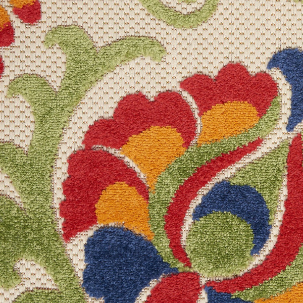 HomeRoots 5' Timeless Green and Ivory Floral Area Rug for Indoor and Outdoor Spaces – Durable & Elegant Design 6'x9' Area Rug 384799