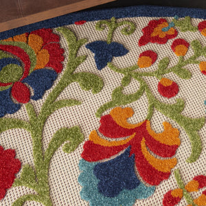 HomeRoots 5' Timeless Green and Ivory Floral Area Rug for Indoor and Outdoor Spaces – Durable & Elegant Design 8' Round Area Rug 384804