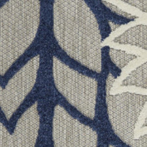 Homeroots 4' Stylish Black And White Indoor Outdoor Area Rug – Durable, Versatile, And Easy To Maintain Decor 4' X 6' Polypropylene 384831