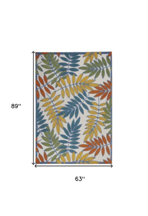 Homeroots 10' Ivory And Blue Floral Indoor Outdoor Area Rug - Perfect For Living Spaces, Patios, And More! 5' X 8' Polypropylene 384878