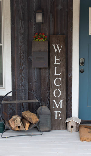 Homeroots 5' Rustic Espresso Brown And White Front Porch Welcome Sign  Wood 384913