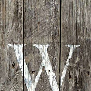 Homeroots 5' Rustic Dark Gray And White Wood Porch Welcome Sign  Wood 384914