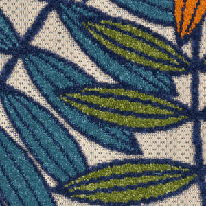 Homeroots 10' Ivory And Blue Floral Indoor Outdoor Area Rug - Perfect For Living Spaces, Patios, And More! 5? Round Polypropylene 384944