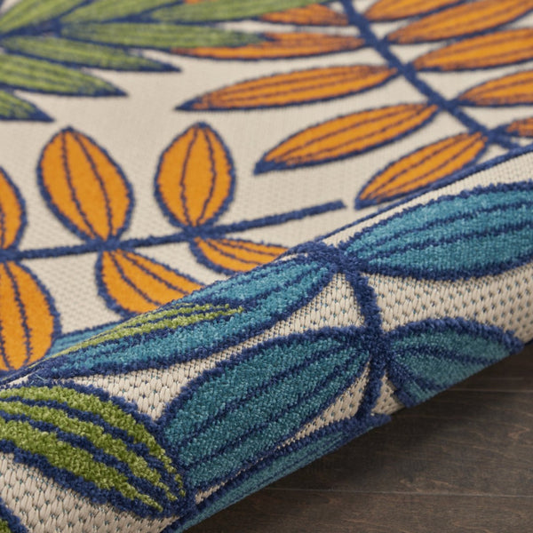 HomeRoots 5' Ivory and Blue Floral Area Rug - Durable Indoor Outdoor Design for Timeless Elegance and Comfort 5? Round Multicolored Leaves 384944