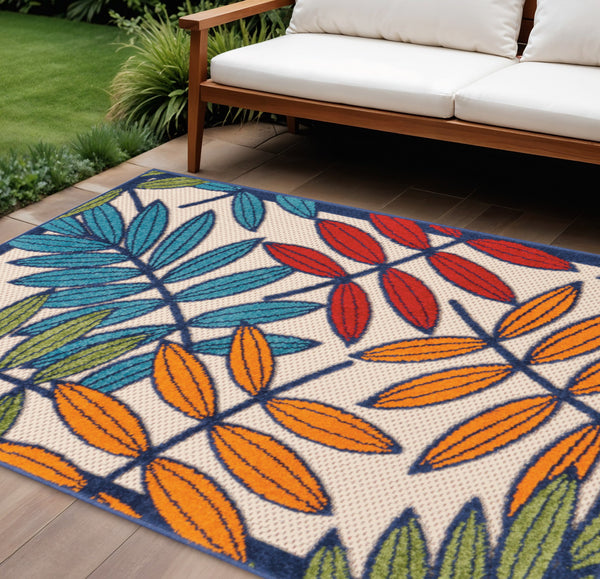 Homeroots 10' Ivory And Blue Floral Indoor Outdoor Area Rug - Perfect For Living Spaces, Patios, And More! 6?X 9? Polypropylene 384945