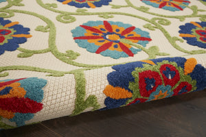 Homeroots 4' X 6' Ivory And Blue Area Rug - Stylish Indoor/Outdoor Design For Easy Maintenance & Durability 4?X6? Polypropylene 384971