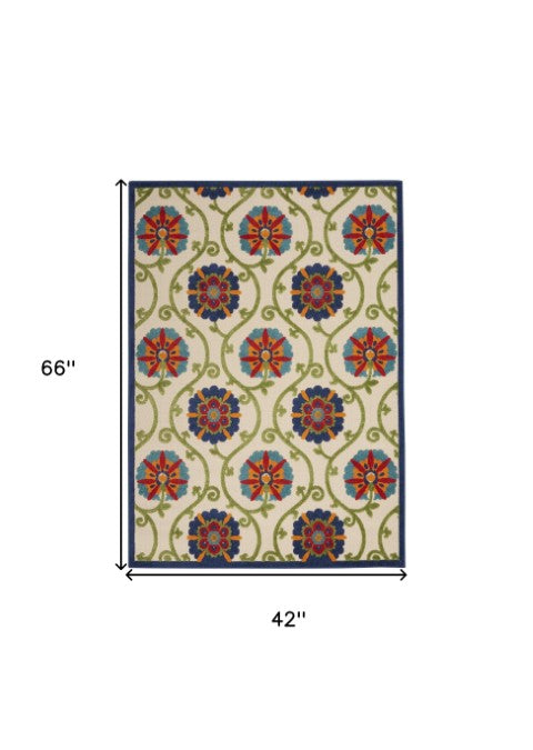 Homeroots 4' X 6' Ivory And Blue Area Rug - Stylish Indoor/Outdoor Design For Easy Maintenance & Durability 4?X6? Polypropylene 384971
