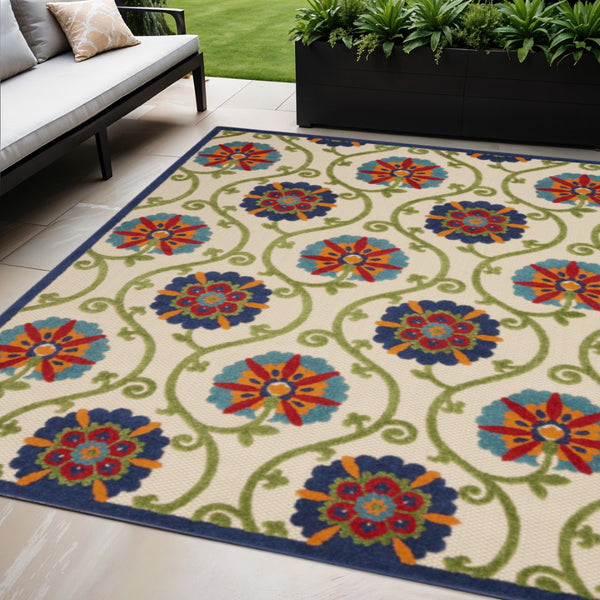 HomeRoots 5' Blue and Gray Floral Indoor Outdoor Area Rug - Timeless Elegance for Any Space, Easy Care 5?x8? 384973