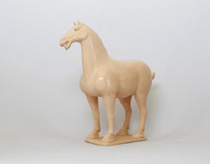 Lilys White Tang Horse Small 3850