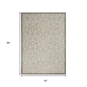 Homeroots 4' X 6' Gray And Ivory Area Rug - Durable Indoor Outdoor Design For Stylish Patios, Porches & More! 4?X6? Polypropylene 385049