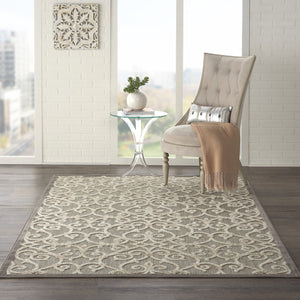 Homeroots 4' X 6' Gray And Ivory Area Rug - Durable Indoor Outdoor Design For Stylish Patios, Porches & More! 4?X6? Polypropylene 385049
