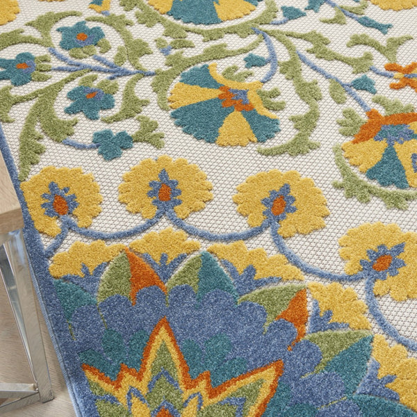 HomeRoots 5' Stylish Ivory and Blue Floral Area Rug - Durable Indoor/Outdoor Design for Elegant Spaces 6' x 9' 385063