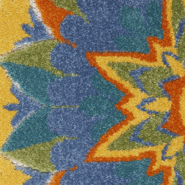 HomeRoots 5' Stylish Ivory and Blue Floral Area Rug - Durable Indoor/Outdoor Design for Elegant Spaces 8' x 11' 385068