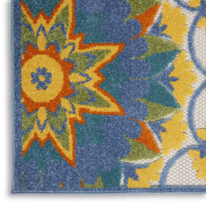 HomeRoots 5' Stylish Ivory and Blue Floral Area Rug - Durable Indoor/Outdoor Design for Elegant Spaces 8' x 11' 385068
