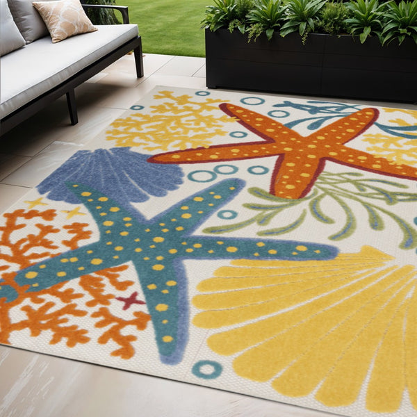 HomeRoots 5' Durable Yellow and Ivory Area Rug for Indoor and Outdoor Use – Stylish, Weather-Resistant Design 5' x 8' 385090