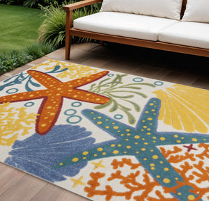 HomeRoots 5' Durable Yellow and Ivory Area Rug for Indoor and Outdoor Use – Stylish, Weather-Resistant Design 6' x 9' 385094