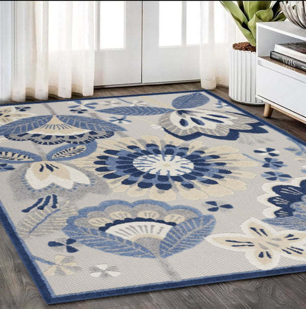 HomeRoots 5' Timeless Blue and Gray Indoor Outdoor Area Rug - Durable, Stylish, Easy Care for Any Space 5?x7' 385105
