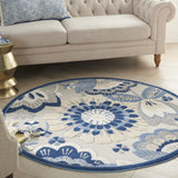 Homeroots 5' Round Blue And Gray Round Floral Indoor Outdoor Area Rug  Polypropylene 385108