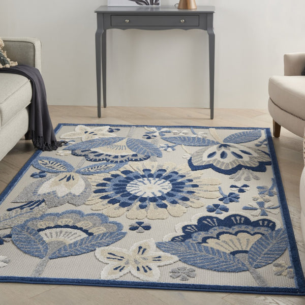 HomeRoots 6' Blue and Gray Floral Indoor/Outdoor Area Rug - Durable, Stylish Design for Any Space, Easy Care 6?x9' 385109