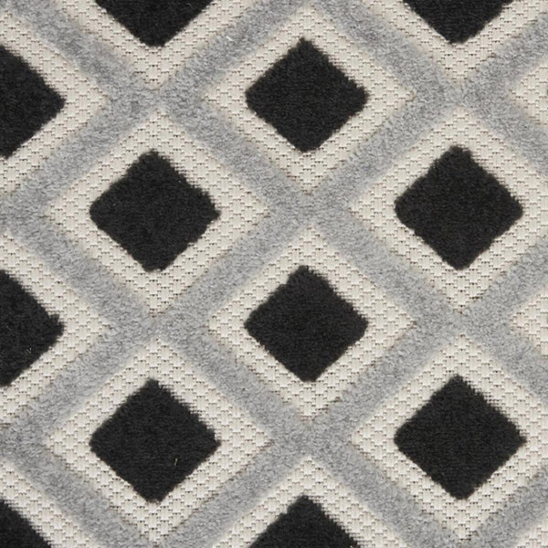 HomeRoots 5' Modern Geometric Area Rug - Durable Indoor/Outdoor Design for High-Traffic Spaces and Easy Care 5' x 8' 385138