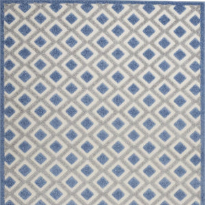 HomeRoots 5' Modern Geometric Area Rug - Durable Indoor/Outdoor Design for High-Traffic Spaces and Easy Care 5' x 8' 385151