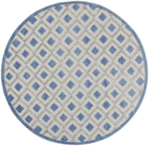 HomeRoots 5' Modern Geometric Area Rug - Durable Indoor/Outdoor Design for High-Traffic Spaces and Easy Care 5' Round 385154