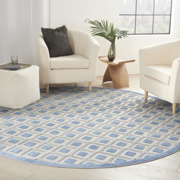 HomeRoots 5' Modern Geometric Area Rug - Durable Indoor/Outdoor Design for High-Traffic Spaces and Easy Care 8' Round Area Rug Blue Grey 385161