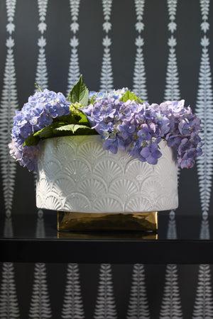 Chelsea House Deco Elegant Ceramic Cachepot With Art Deco Fan Motif, Glossy White Glaze And Subtle Gold Accents 385174