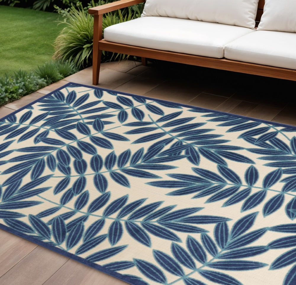 HomeRoots 5' Blue and Ivory Floral Area Rug - Elegant Indoor Outdoor Decor for Patios, Porches, and More 8' Round 385235