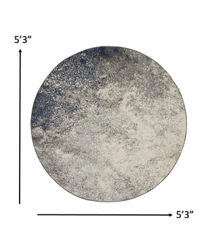 Homeroots 5' Gray And Ivory Round Abstract Power Loom Area Rug  Polypropylene 385295