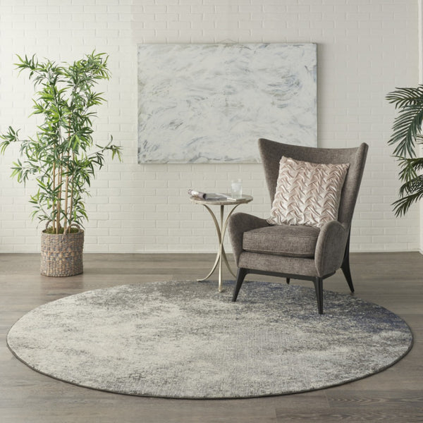 HomeRoots 5' Gray and Ivory Abstract Area Rug - Modern Design for Comfort and Durability in Any Room 8? 385366