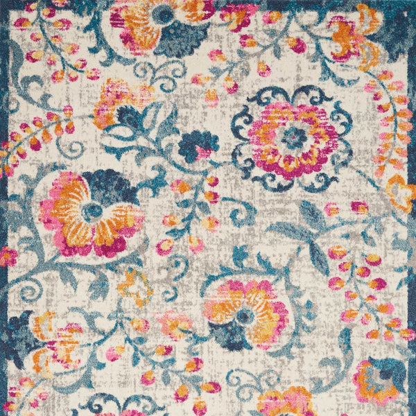 Homeroots 5' X 7' Ivory Floral Dhurrie Area Rug  Polypropylene 385488