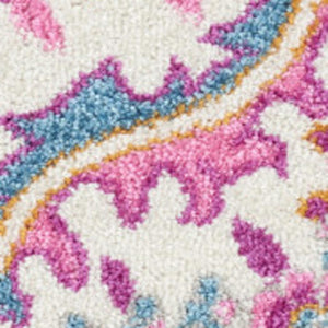 HomeRoots 5' Light Gray and Pink Medallion Area Rug - Timeless Design for Cozy Living Spaces and Durability 8?x10? 385498