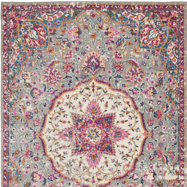 HomeRoots 5' Gray and Ivory Medallion Area Rug - Timeless Elegance for Living Spaces, Soft and Durable Design 5' X 7' Rectangle 385521