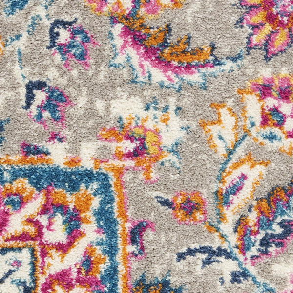 HomeRoots 5' Gray and Ivory Medallion Area Rug - Timeless Elegance for Living Spaces, Soft and Durable Design 5' X 7' Rectangle 385521