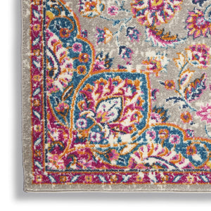 HomeRoots 5' Gray and Ivory Medallion Area Rug - Timeless Elegance for Living Spaces, Soft and Durable Design 7' X 10' Rectangle 385523