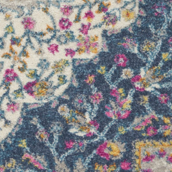HomeRoots 5' Blue and Ivory Medallion Distressed Area Rug - Timeless Vintage Elegance for Any Space 5?x7? 385747