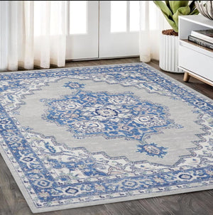Homeroots 5' X 7' Blue Gray Floral Dhurrie Area Rug Grey Blue Polypropylene 385833