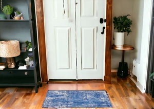 Homeroots 6' X 9' Blue And Ivory Abstract Dhurrie Area Rug  Polypropylene 385861