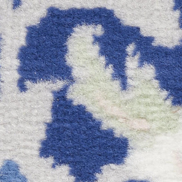 HomeRoots 6' Blue and Ivory Floral Area Rug - Timeless Elegance for Living Rooms, Bedrooms, and Dining Areas 6' X 9' 385867