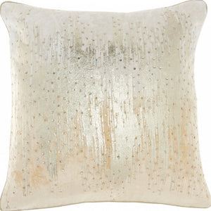 Homeroots 18" Cream Velvet Throw Pillow   386268