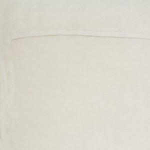 Homeroots 20" Ivory With Bling Quilted Velvet Throw Pillow   386448