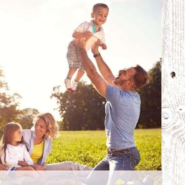 Homeroots 24" X 30" Rustic Farmhouse White Wash Wood Frame   386551