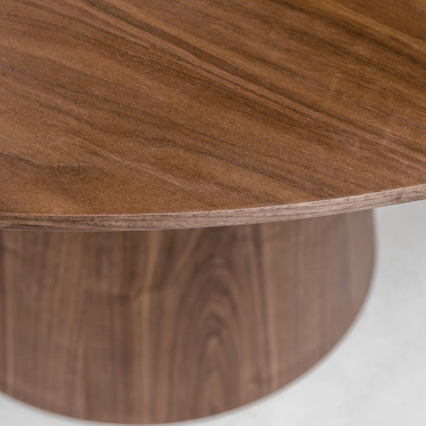 EuroStyle Wesley Round Dining Table with American Veneer Grain Seats Six for Modern Interiors Walnut 38656WAL-KIT
