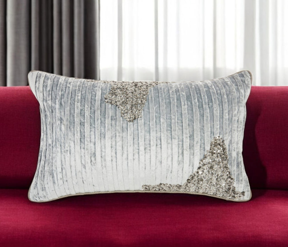 Homeroots 12" X 20" Periwinkle Cotton Throw Pillow   386659