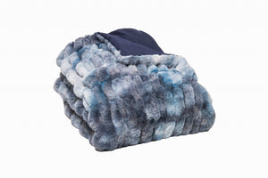 Homeroots Chunky Sectioned Shades Of Blue Faux Fur Throw Blanket  Polyester 386754