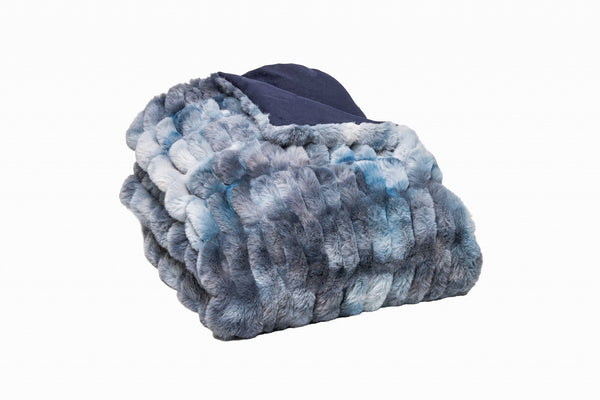 Homeroots Chunky Sectioned Shades Of Blue Faux Fur Throw Blanket  Polyester 386754